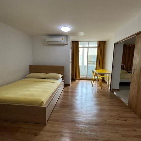 Dao Jaras Fah Hometel ดาวจรัสฟ้าโฮมเทล Bangkok Ngoại thất bức ảnh