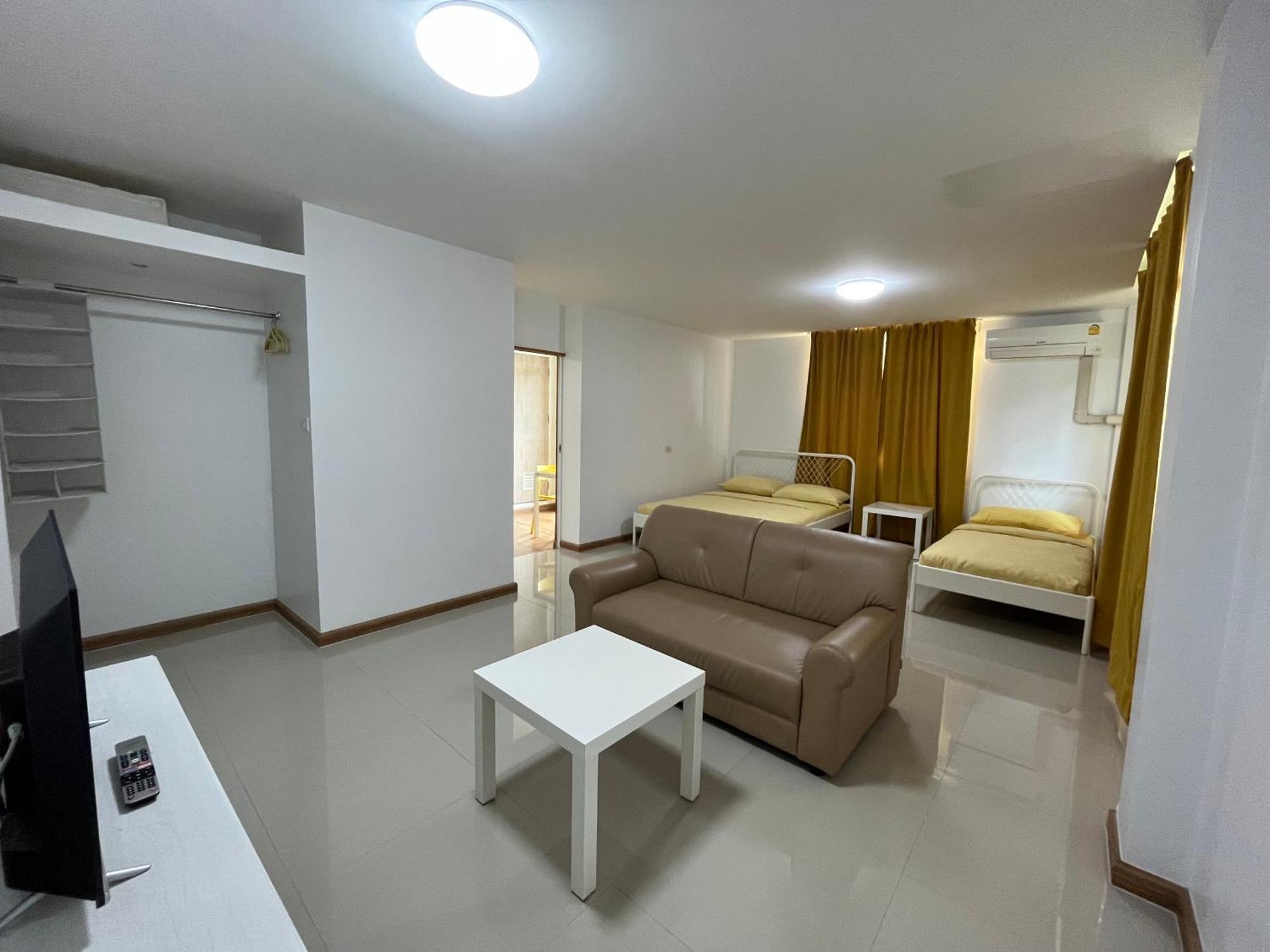 Dao Jaras Fah Hometel ดาวจรัสฟ้าโฮมเทล Bangkok Ngoại thất bức ảnh