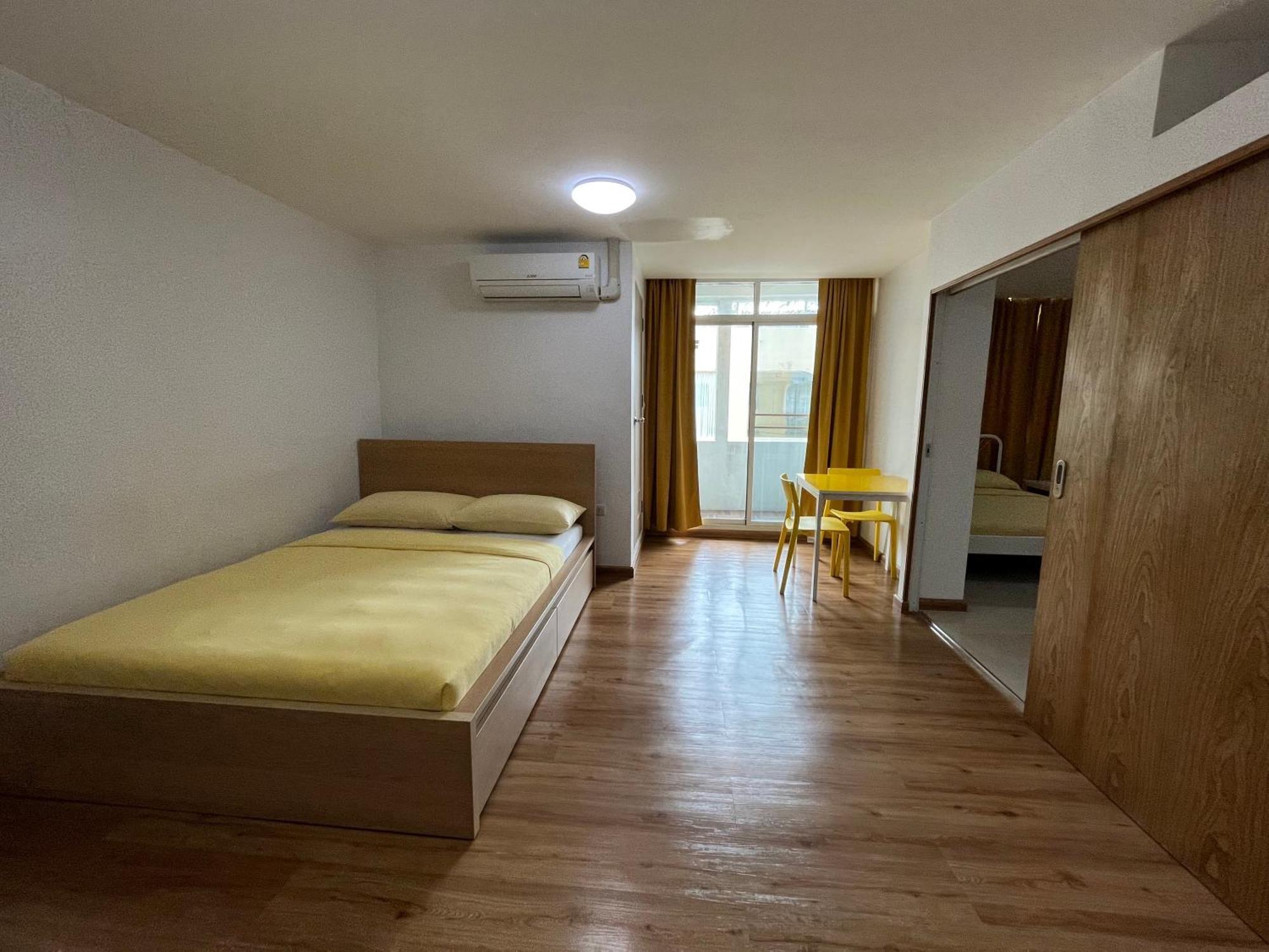 Dao Jaras Fah Hometel ดาวจรัสฟ้าโฮมเทล Bangkok Ngoại thất bức ảnh